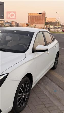 MG 5 Plus